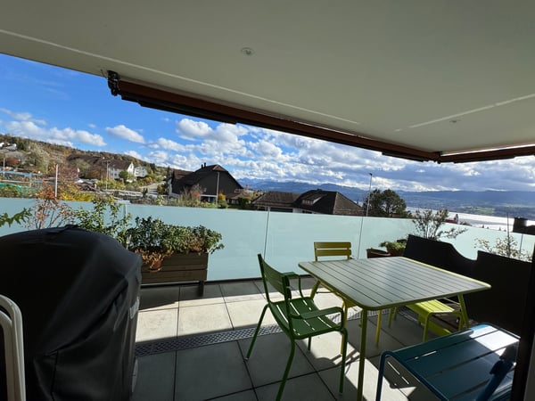 Moderne 1.5-Zimmer-Wohnung mit Blick auf den See- und in die Berge 16