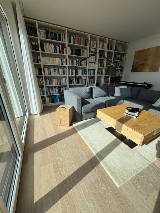 Moderne 1.5-Zimmer-Wohnung mit Blick auf den See- und in die Berge 22