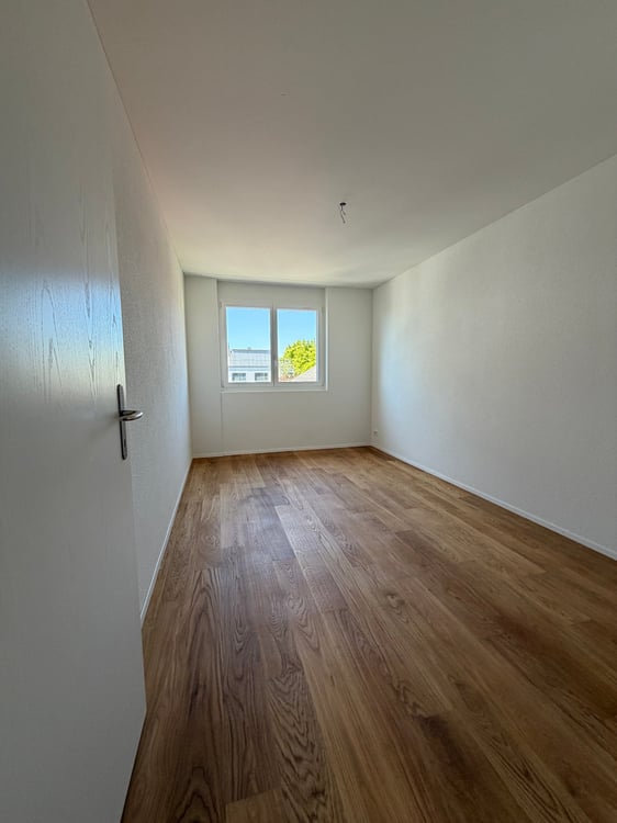 Moderne 4.5-Zimmer-Wohnung mit Blick auf den See- und in die Berge 31