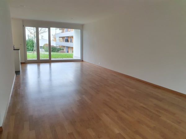 Moderne Gartenwohnung in Uttwil 2