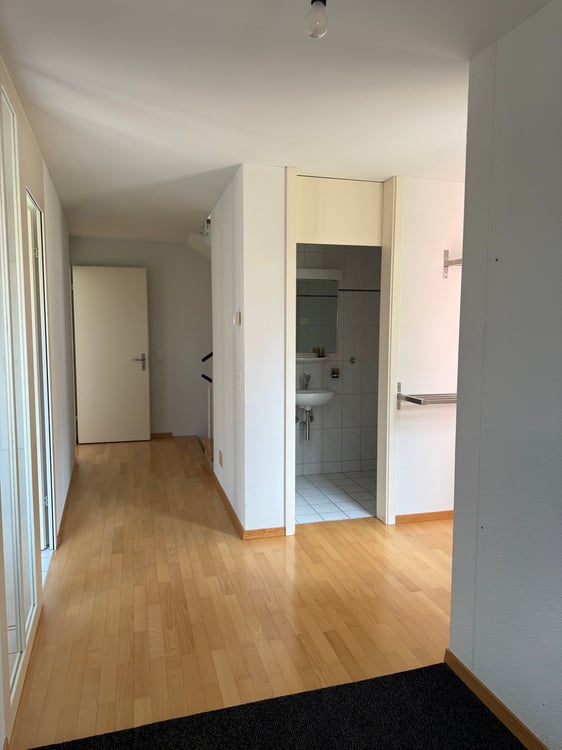 Helles 4.5 Zimmer-Reiheneinfamilienhaus in Thalwil zu vermieten 2