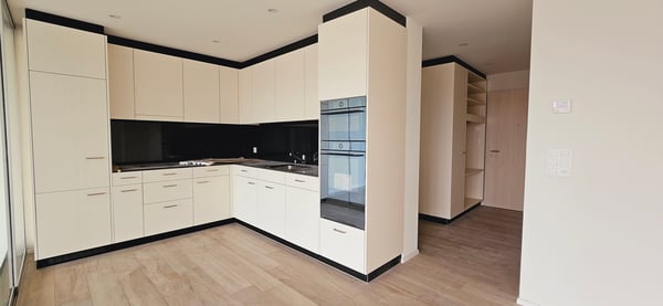Erstvermietung Waldhofstrasse 4 - Stilvoll wohnen mit urbanem Flair 2