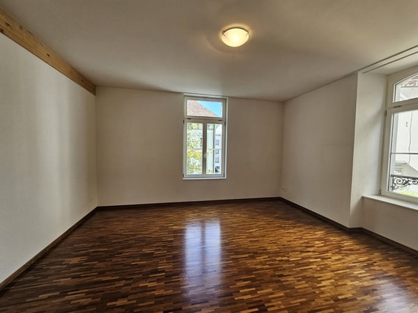 Helle 3.5 Zimmerwohnung am Klosterplatz mit viel Charme 8