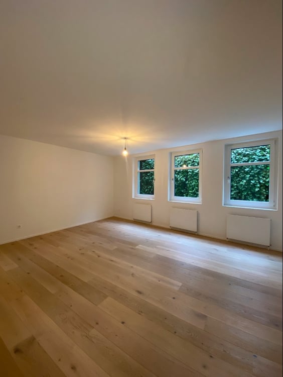 Entdecken Sie diese wunderschöne 3.5-Zimmerwohnung im Herzen des beliebten Kreises 7 7