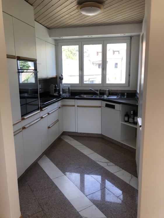 Schöne 3.5- Zimmerwohnung nahe Römerhof zu vermieten 10