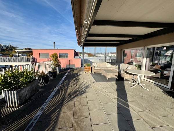 Moderne Attikawohnung mit grosser Terrasse 15