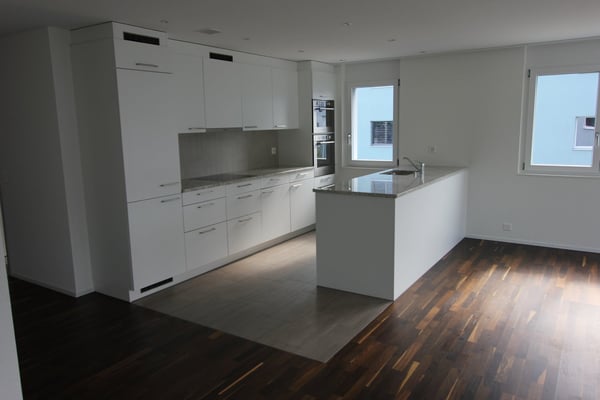 Moderne Wohnung mit grossem Gartensitzplatz wartet auf Sie! 2