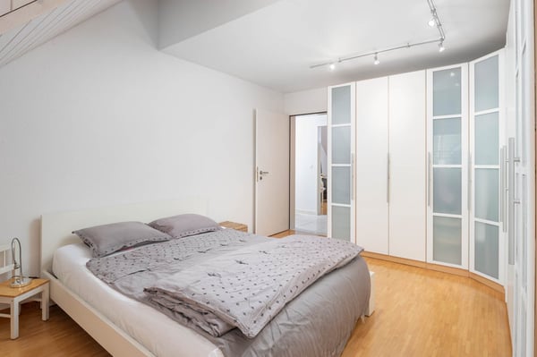 Charmante 6.5-Zimmer-Dachmaisonette mit Cheminée & Weitsicht 9