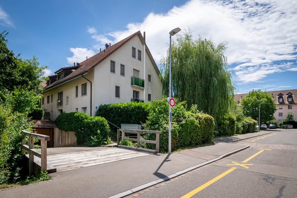 Charmante 6.5-Zimmer-Dachmaisonette mit Cheminée & Weitsicht 2