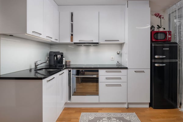Zentrale 3 ½ -Zimmer-Wohnung... 3