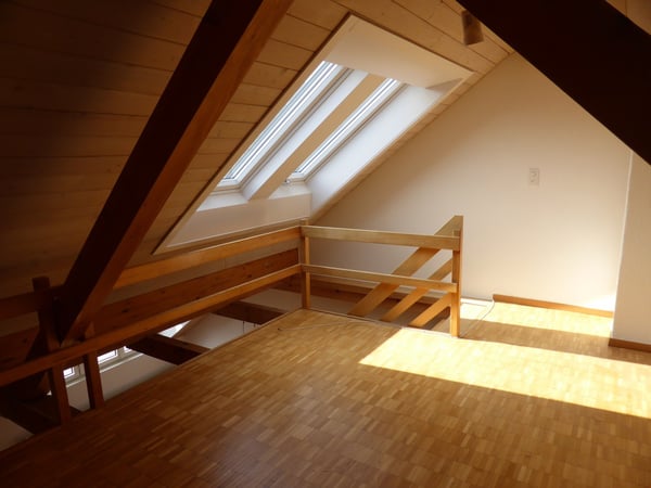 gemütlich 1-Zimmer-Dachwohnung - Krontalstr. 9, SG 3