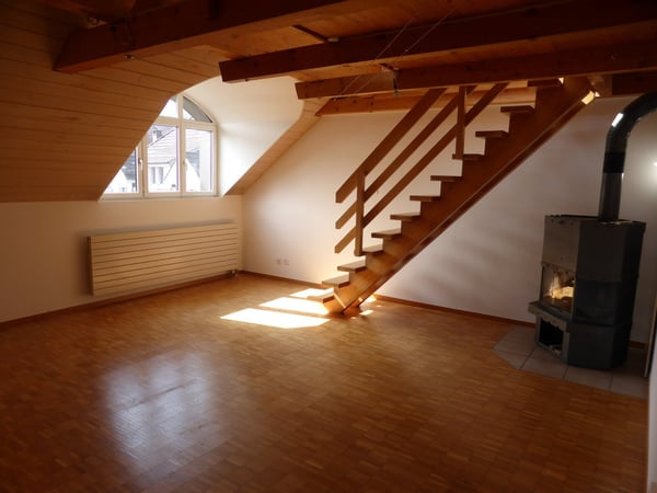 gemütlich 3-Zimmer-Dachwohnung - Krontalstr. 9, SG