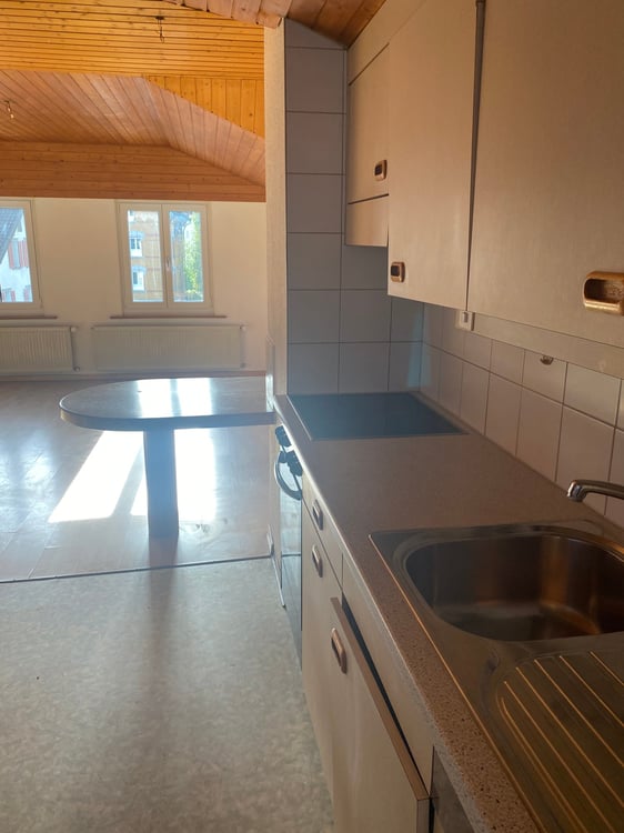 Charmante 5.5-Zimmer-Dachwohnung an zentraler Lage in St. Gallen 7