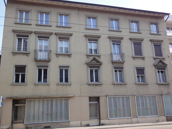 Freundliche, lichtdurchflutete 1-Zimmer-Wohnung in Biel 1