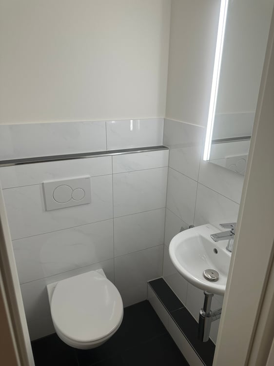 Erstvermietung! Neu renoviertes Einzelzimmer in Biel! 4