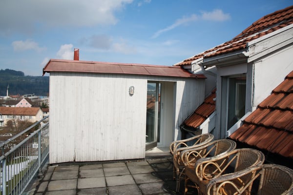 Freundliche 9.5-Zimmer Maisonettewohnung mit grosser Dachterrasse – Ideal für eine WG! 7