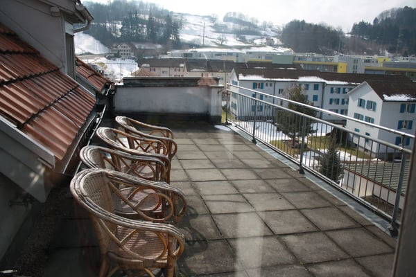 Freundliche 9.5-Zimmer Maisonettewohnung mit grosser Dachterrasse – Ideal für eine WG! 6