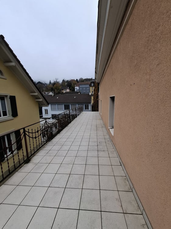 Wunderschöne 1 Zimmerwohnung mit einem riesen Balkon zu vermieten 13