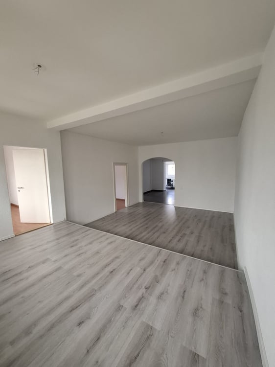 Wunderschöne 1 Zimmerwohnung mit einem riesen Balkon zu vermieten 9