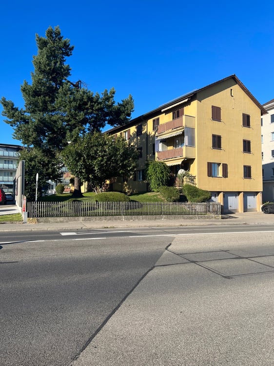 Tolle 1-Zimmer-Wohnung im 2. OG zu vermieten 1