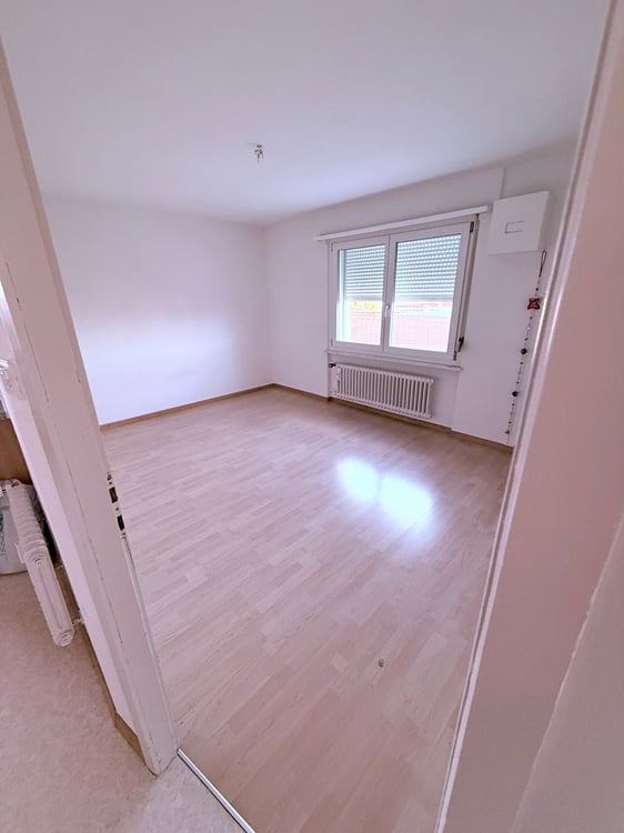 Helle 1.5-Zimmer-Wohnung an grüner Lage – direkt neben dem Einkaufszentrum Hubzelg 6