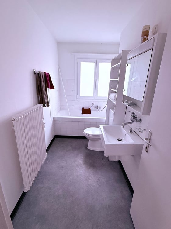 Helle 1.5-Zimmer-Wohnung an grüner Lage – direkt neben dem Einkaufszentrum Hubzelg 7