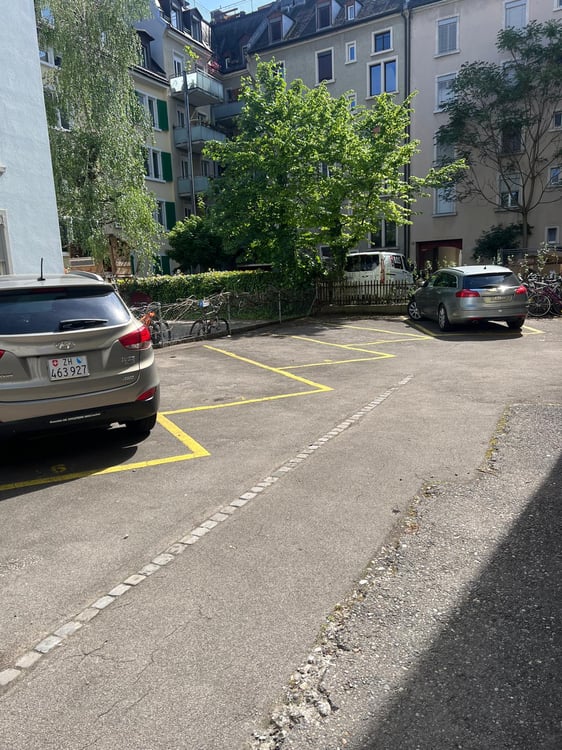 Parkplatz im Kreis 3 in Zürich-Wiedikon zu vermieten 16