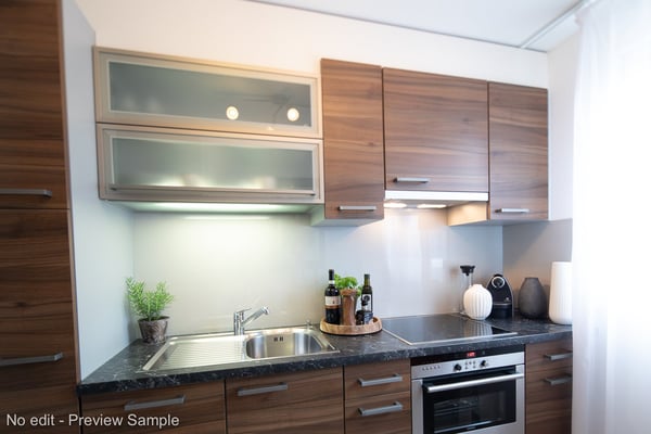 We rent modern furnished 1 bedroom apartment with weekly cleaning service 2