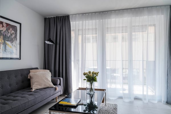 Furnished and spacious 2.5-bedroom apartment with weekly cleaning service for rent 2