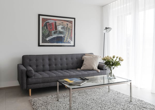 Furnished and spacious 2.5-bedroom apartment with weekly cleaning service for rent 3