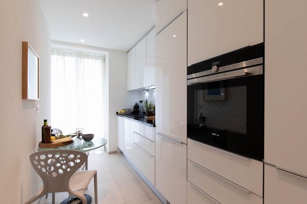 Charming Furnished 3-Room Apartment with Balcony in Zürich Wiedikon 5