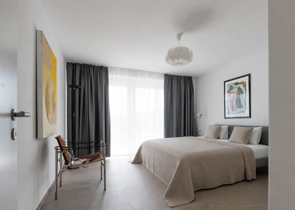 Furnished 2-Bedroom Apartment Zurich Wiedikon – central, Balcony & cleaning Servic 10