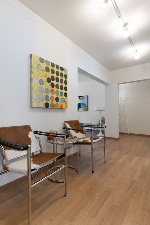 Modern Furnished 3.5-Room Apartment in Zürich's Prestigious 8008 District 20