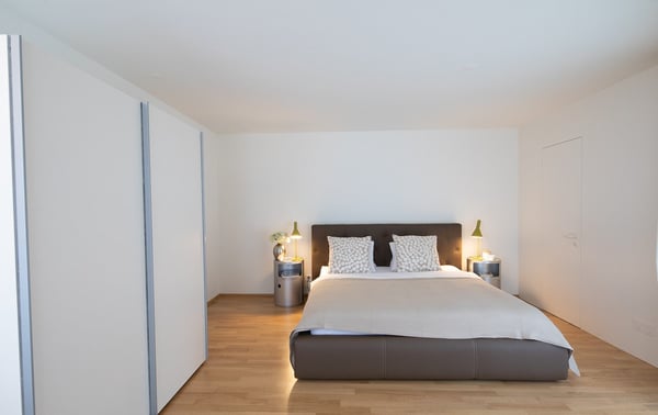 Modern Furnished 2-Room Penthouse Apartment with Balcony in Zürich Wiedikon 5