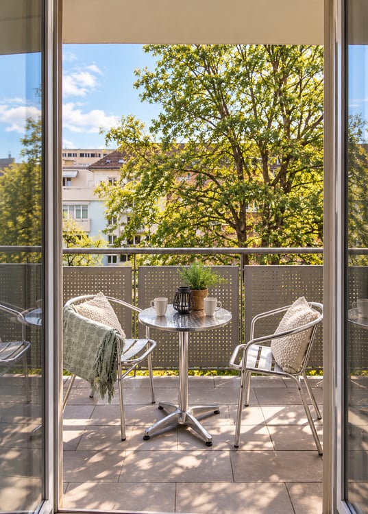 Neu renovierte, möblierte 3.5-Zimmer-Altbauwohnung mit Balkon in Zürich Wiedikon 4