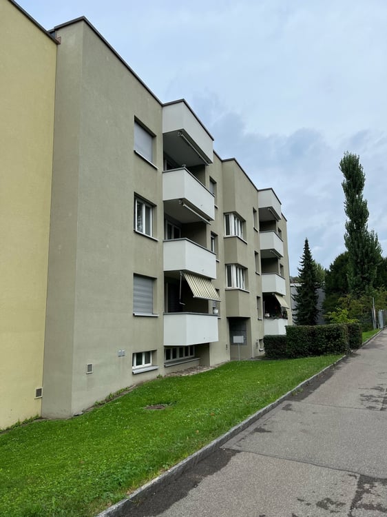 Parkplatz in Zürich Altstetten 13