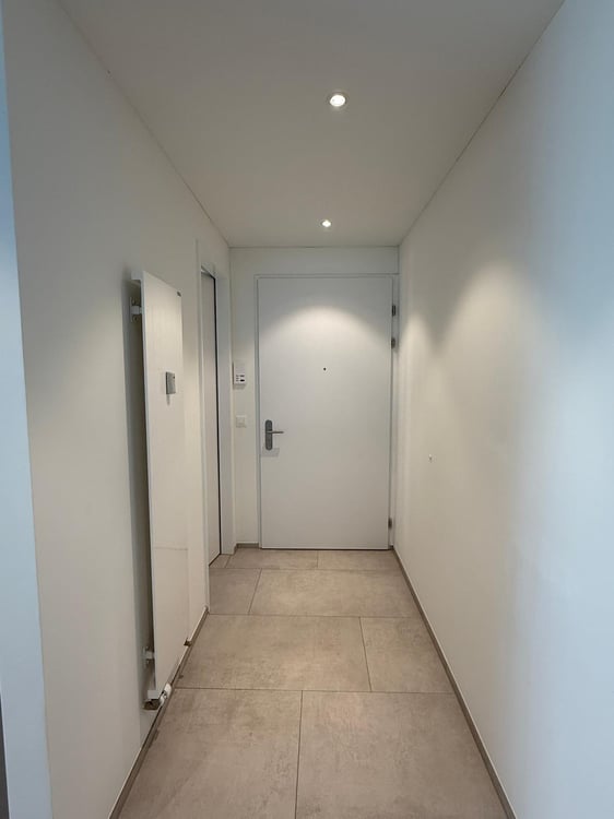 Moderne und grosszügige 2.5 Zimmerwohnung mit grossem Balkon an zentraler Lage 7