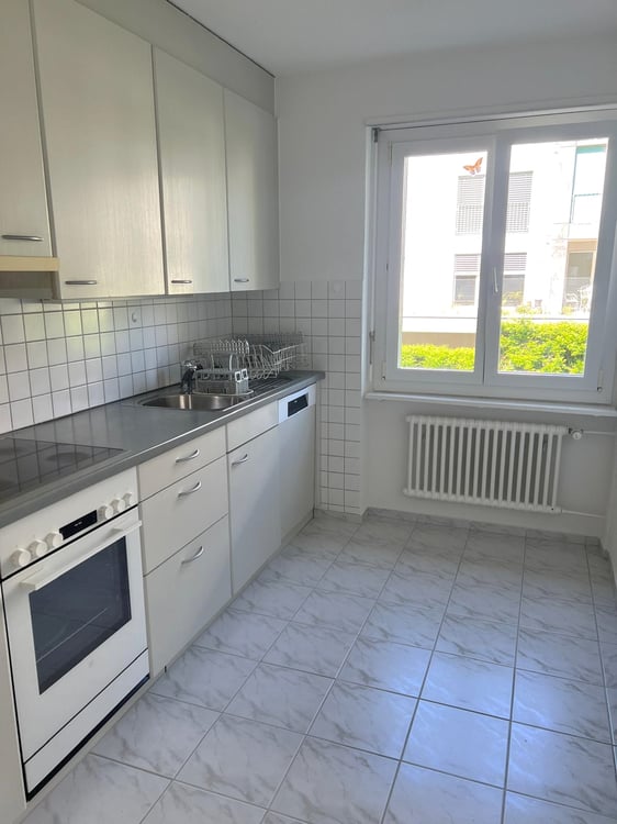 Helle 3.5-Zimmerwohnung zu vermieten (befristet bis 31.03.2027) 4
