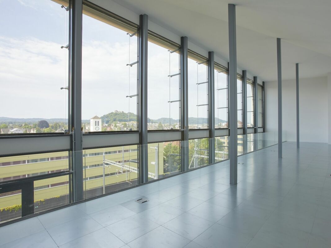 Bureaux et locaux commerciaux « Im Fokus » d'environ 477 m² / Duplex