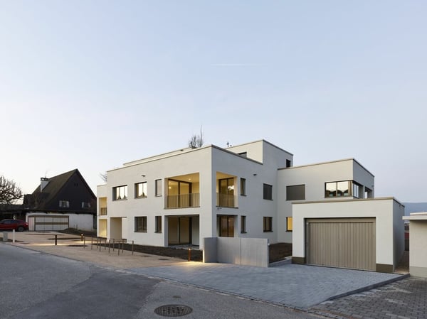 5000 BÜHLRAIN / Tiefgaraenstellplatz 17