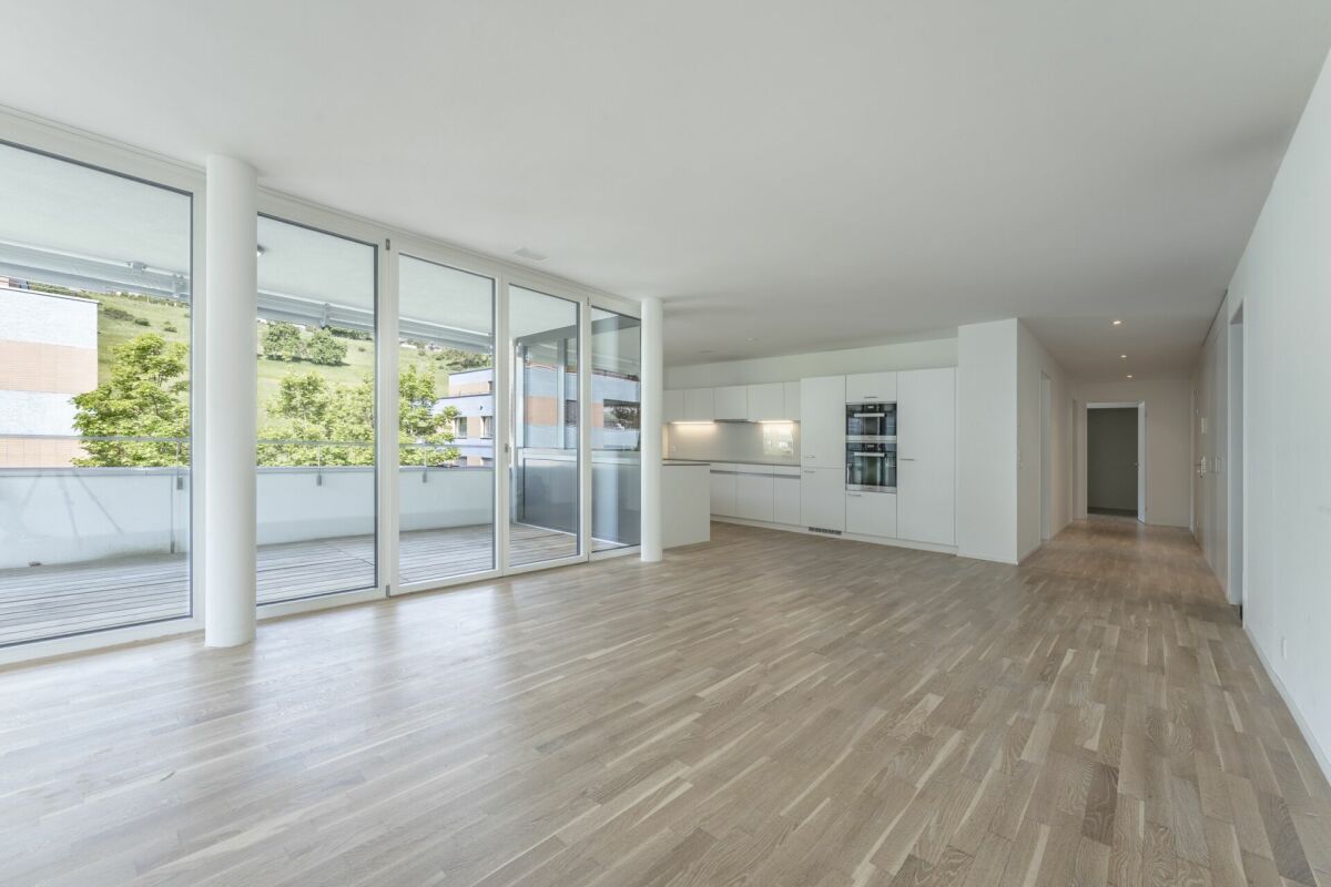 Immobilie in Bergdietikon - Lichtdurchflutete 3.5-Zimmer-Wohnung mit hochwertigem Innenausbau - Bild 2