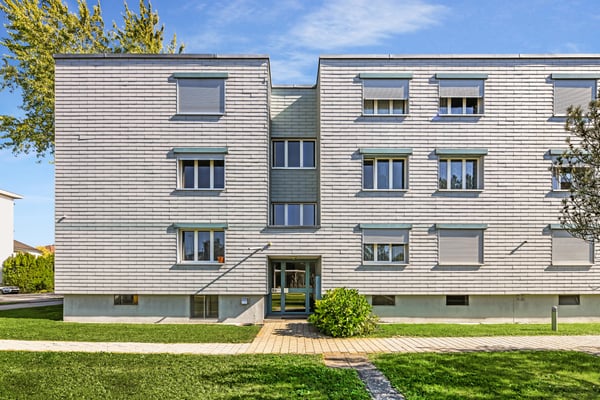 Frisch sanierte 2.0 Zimmerwohnung an zentraler Lage 1