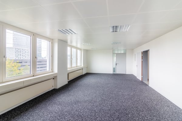 helle Büroflächen an der Erlenstrasse 4, 6343 Rotkreuz 2