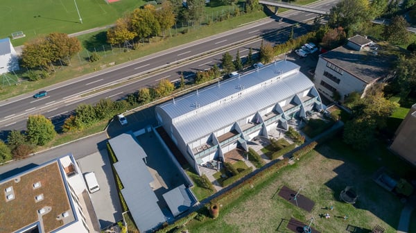 Traumhaftes Wohnen mit luxuriösem Ausbau! 1 grosses Schlafzimmer im OG, Rest offen gestaltet 10