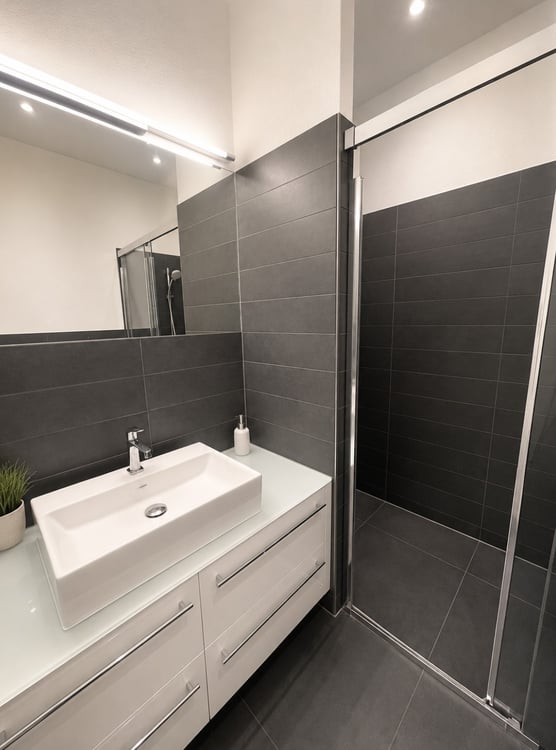 Traumhaftes Wohnen mit luxuriösem Ausbau! 1 grosses Schlafzimmer im OG, Rest offen gestaltet 4