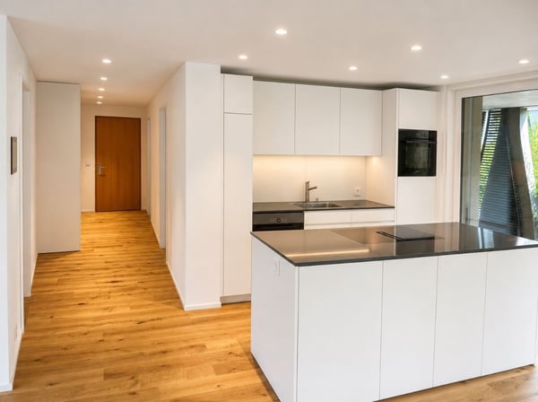 Moderne 3.5-Zimmer-Neubauwohnung im Erdgeschoss in Maienfeld 2