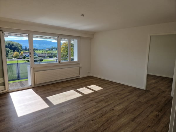 4-Zimmerwohnung an zentraler Lage mit schöner Weitsicht 9