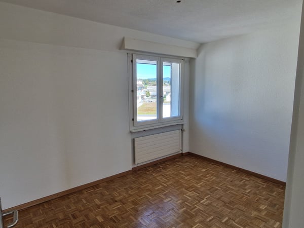 4-Zimmerwohnung an zentraler Lage mit schöner Weitsicht 16