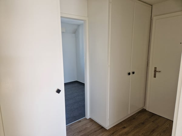 4-Zimmerwohnung an zentraler Lage mit schöner Weitsicht 11
