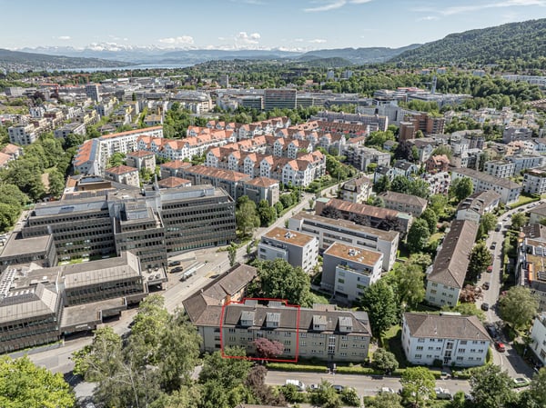 Charmantes Mehrfamilienhaus an ruhiger Lage in Zürich-Wiedikon 1